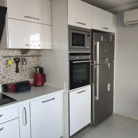 Sea & Sunset View Flat With Garden In Lara *